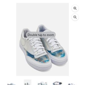 Size 10 womens 1984 Wonder Woman invincible jet REEBOK